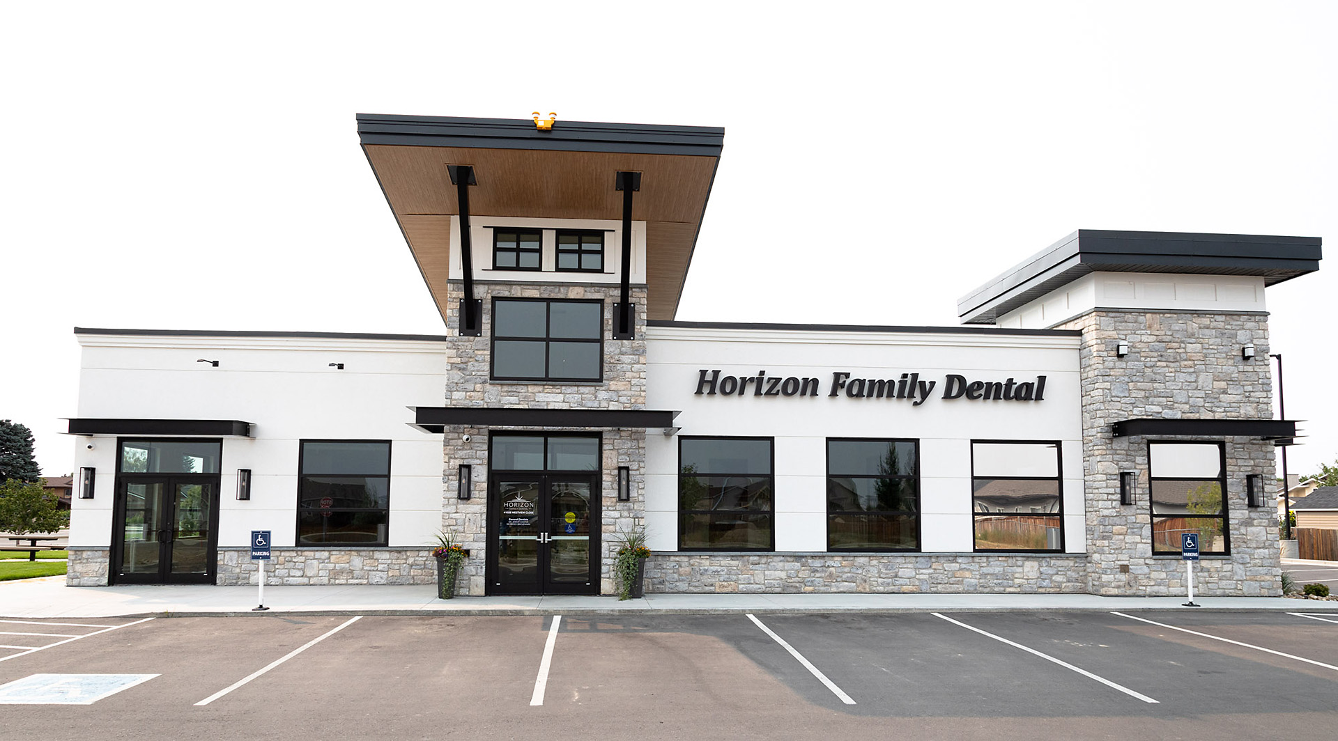 Exterior of Horizon Family Dental building 