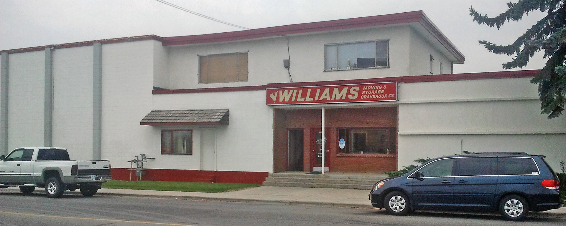Exterior of the building of Williams Moving & Storage in Cranbrook 