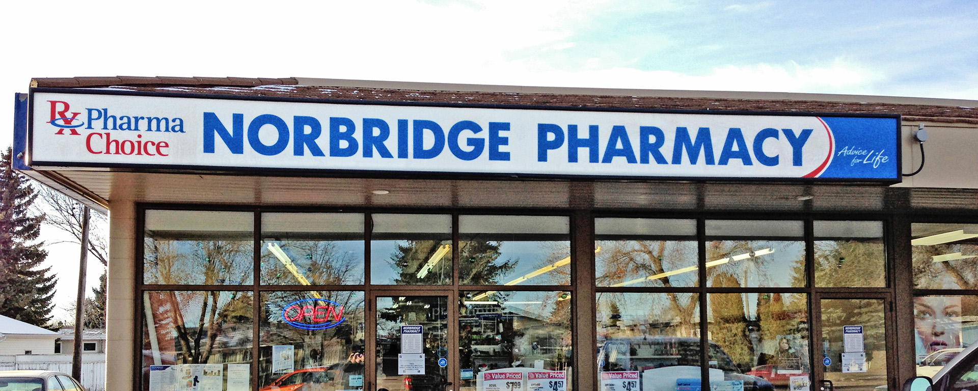 Exterior of Norbridge Pharmacy PharmaChoice in Lethbridge, AB 