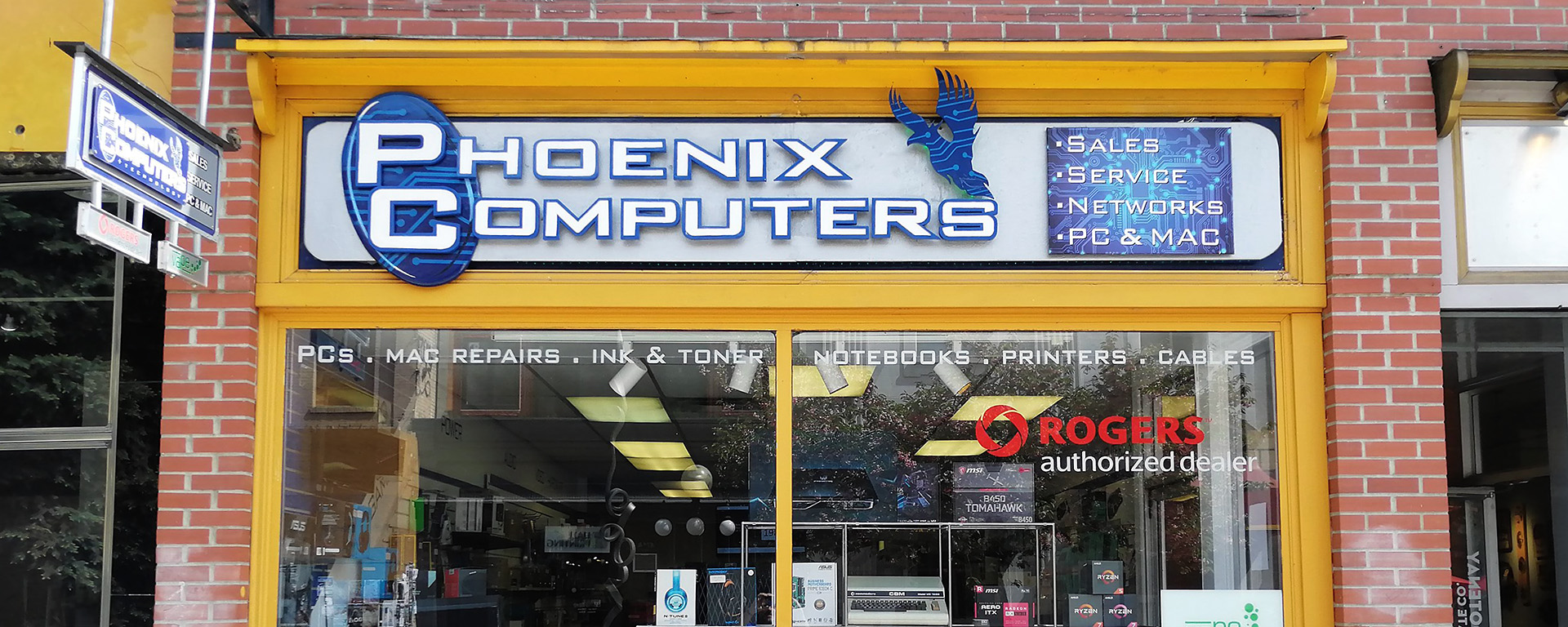 Storefront of Phoenix Computers in Nelson. 