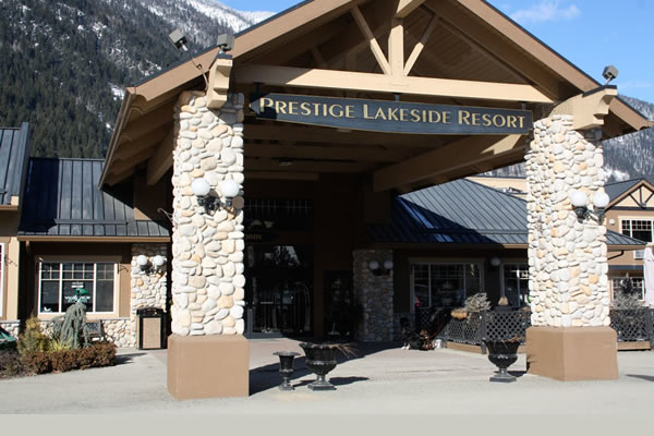 exterior building for Waves On The Lake Hair Design