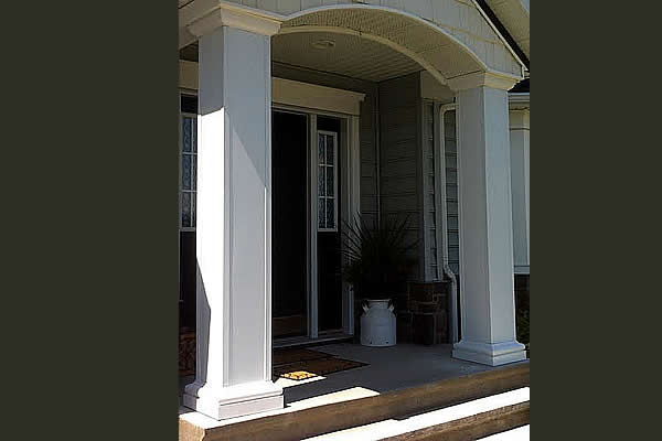 Custom capping application on entrance pillars
