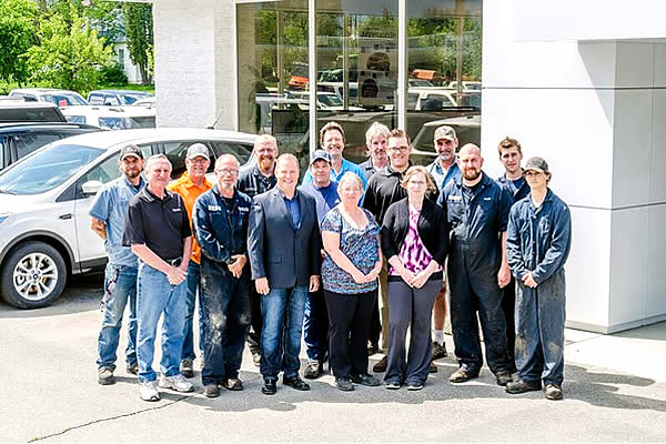 staff photo outside of Kokanee Ford Sales in Creston