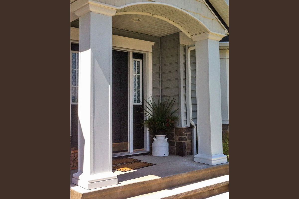 Custom capping application on entrance pillars