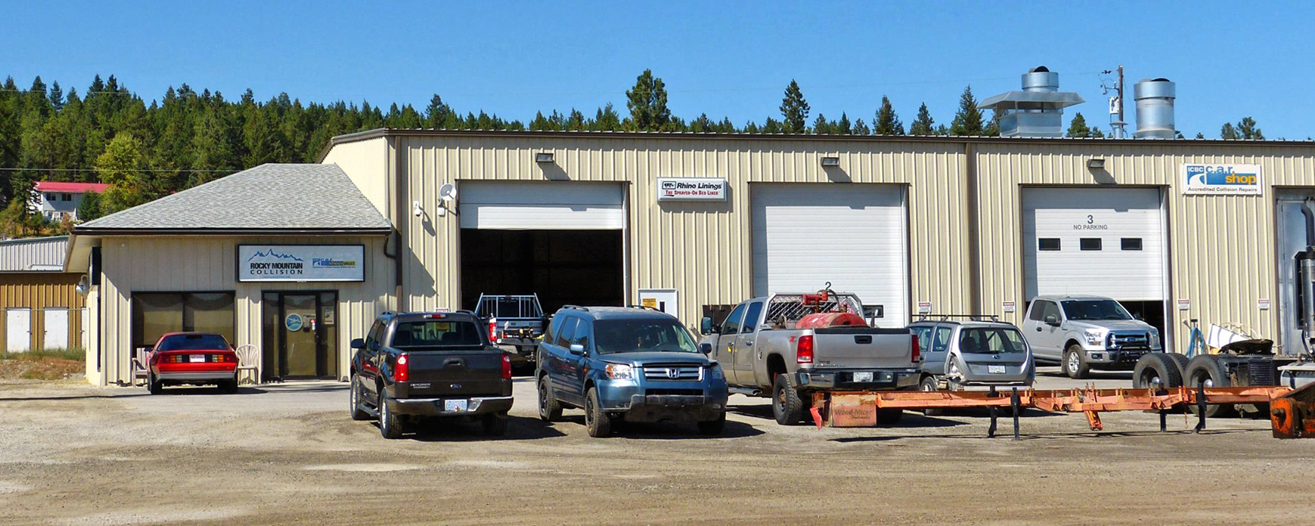 Exterior of Rocky Mountain Collision - an accredited ICBC car shop valet facility 